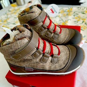 See Kai Run “Sam” waterproof boot size 13